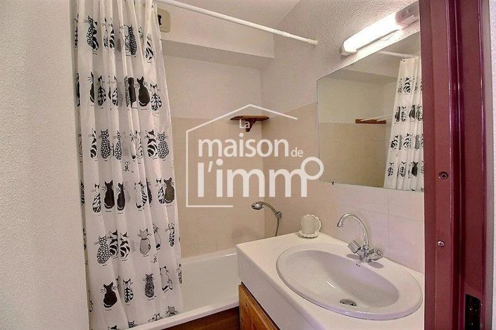 Image No.5-Apartment for sale