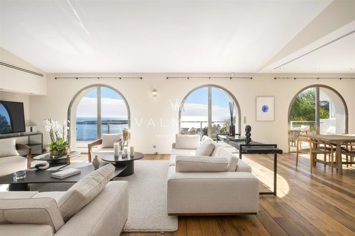 Image No.3-5 Bed House for sale