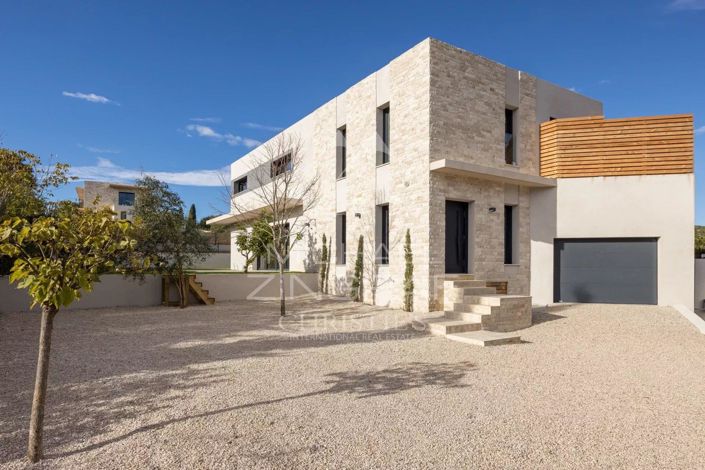 Image No.2-3 Bed House for sale