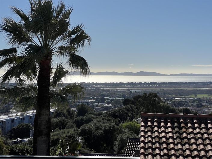 Image No.2-Maison de 6 chambres à vendre à Hyères