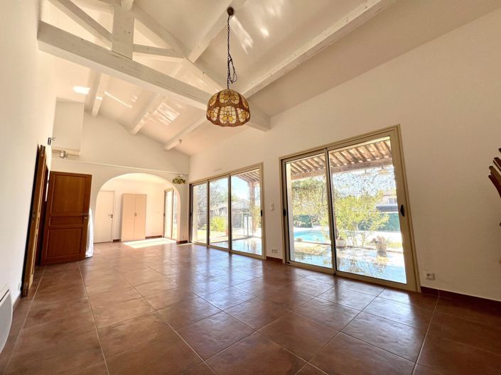 Image No.23-7 Bed House for sale