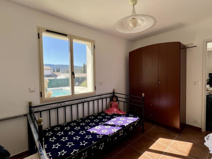 Image No.25-7 Bed House for sale