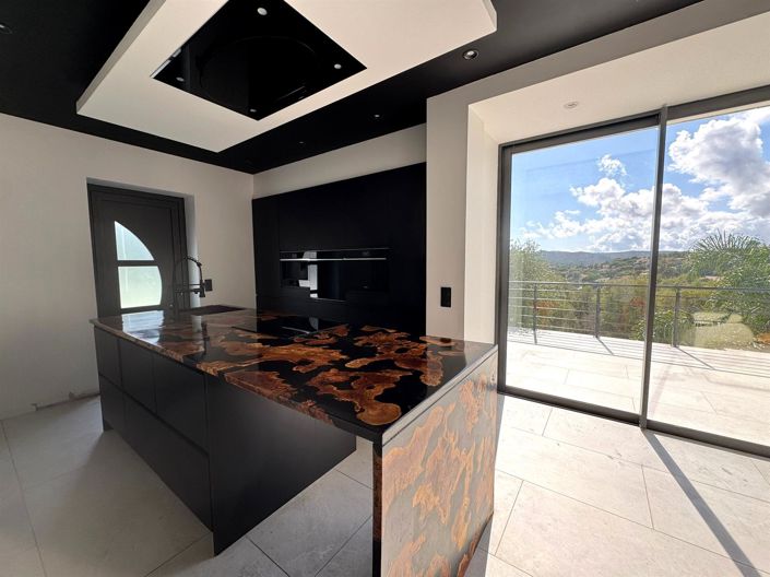 Image No.7-3 Bed House for sale