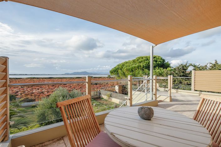 Image No.10-5 Bed House for sale