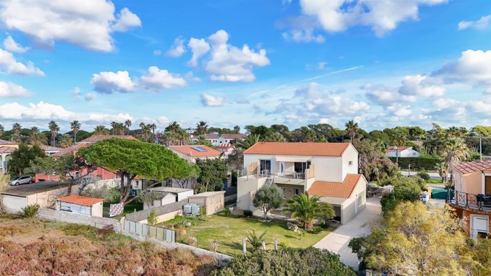 Image No.2-5 Bed House for sale