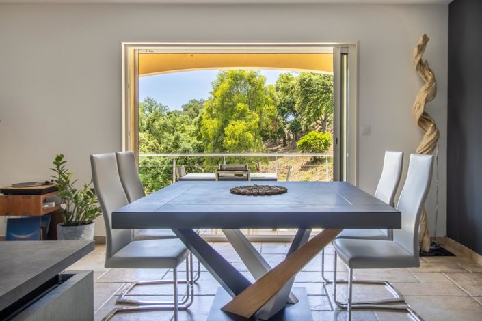 Image No.4-3 Bed House for sale