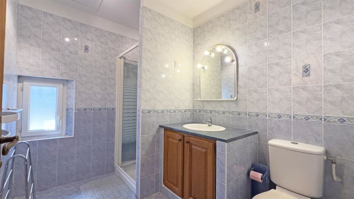 Image No.11-5 Bed House for sale