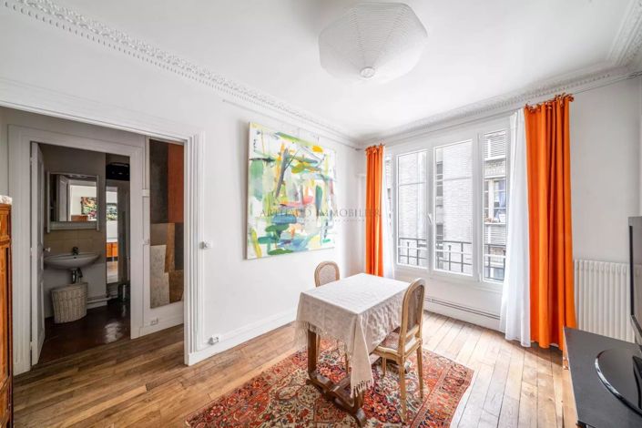 Image No.2-Appartement de 1 chambre à vendre à Paris