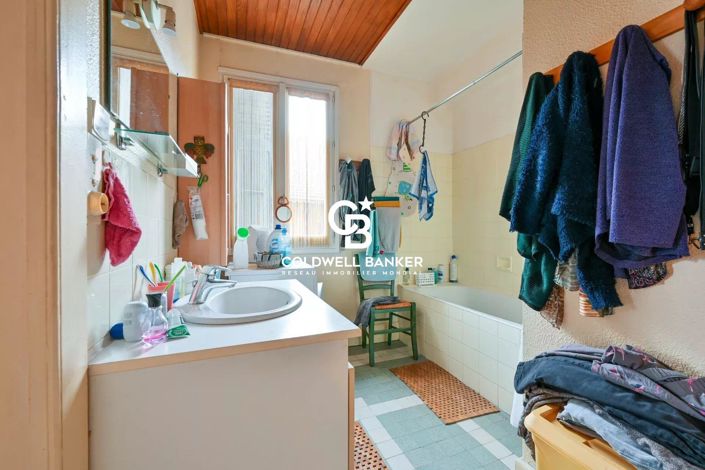 Image No.12-2 Bed Apartment for sale