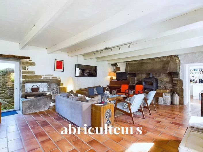 Image No.5-5 Bed House for sale