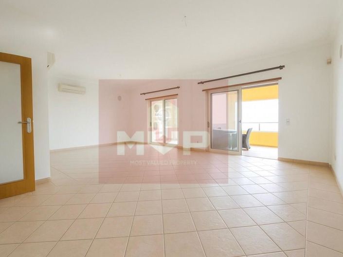 Image No.10-3 Bed Apartment for sale