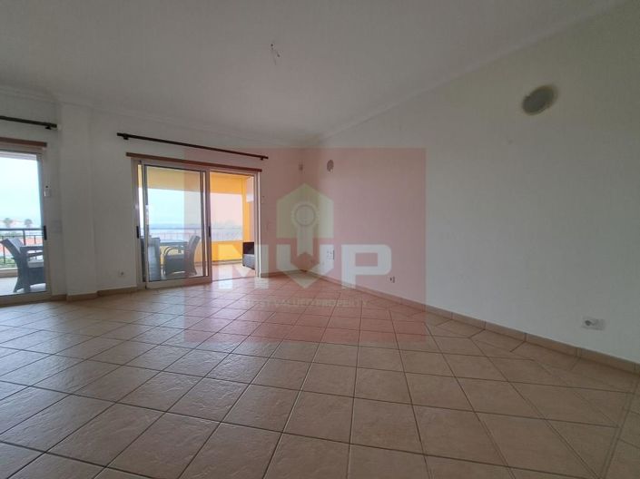 Image No.11-3 Bed Apartment for sale