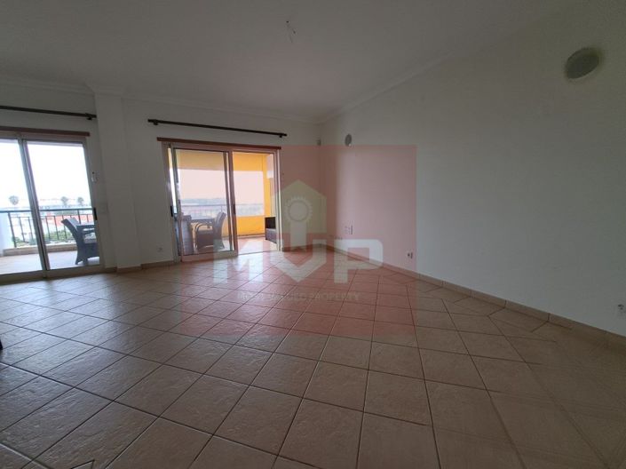 Image No.11-3 Bed Apartment for sale