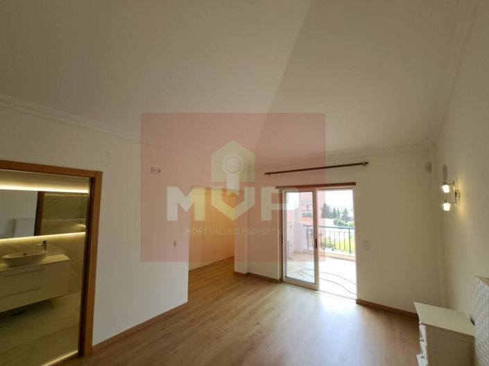 Image No.22-3 Bed Apartment for sale