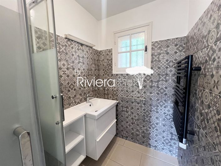 Image No.10-5 Bed House for sale