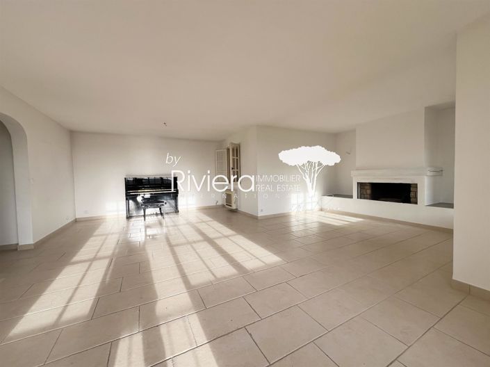 Image No.4-5 Bed House for sale