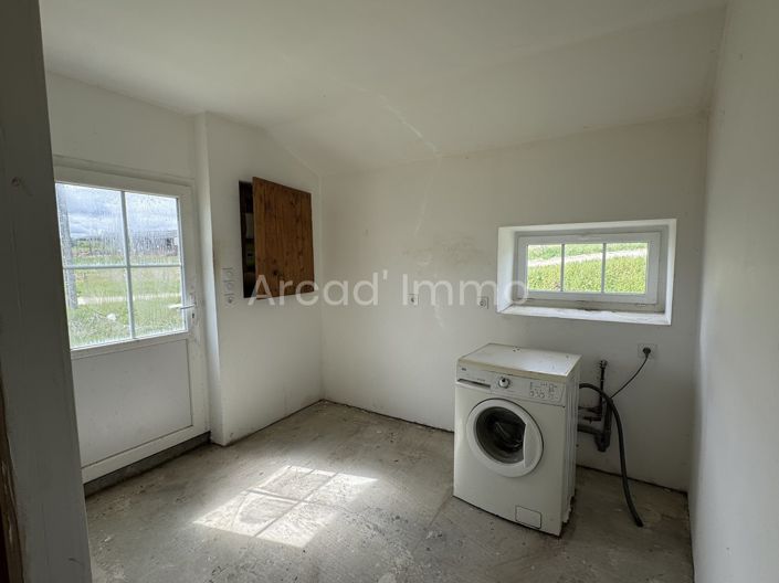 Image No.8-3 Bed House for sale
