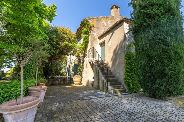 Image No.12-4 Bed Property for sale