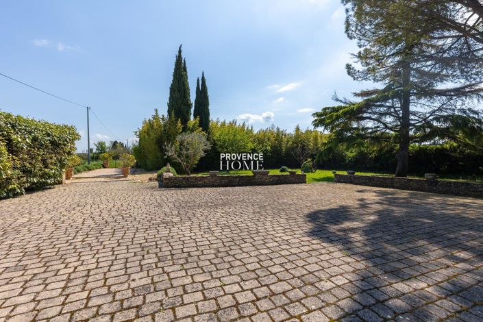 Image No.19-4 Bed Property for sale