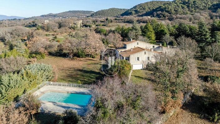 Image No.2-Maison de 6 chambres à vendre à Bonnieux