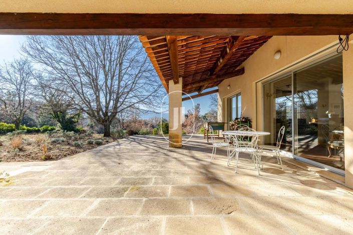 Image No.3-6 Bed House for sale