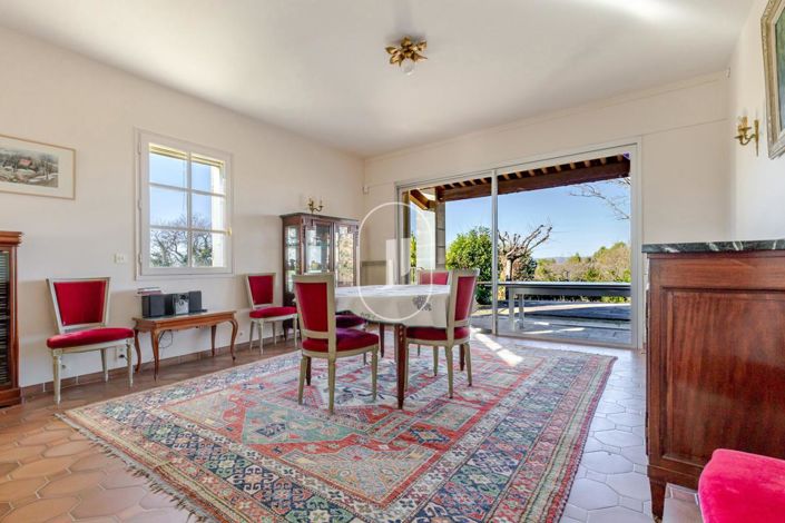 Image No.7-6 Bed House for sale