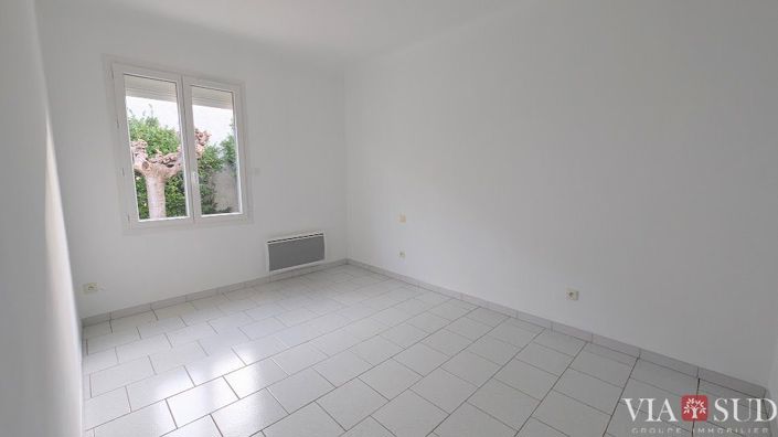 Image No.12-2 Bed House for sale