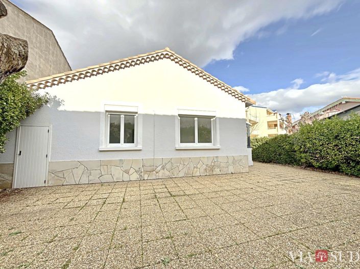 Image No.4-2 Bed House for sale