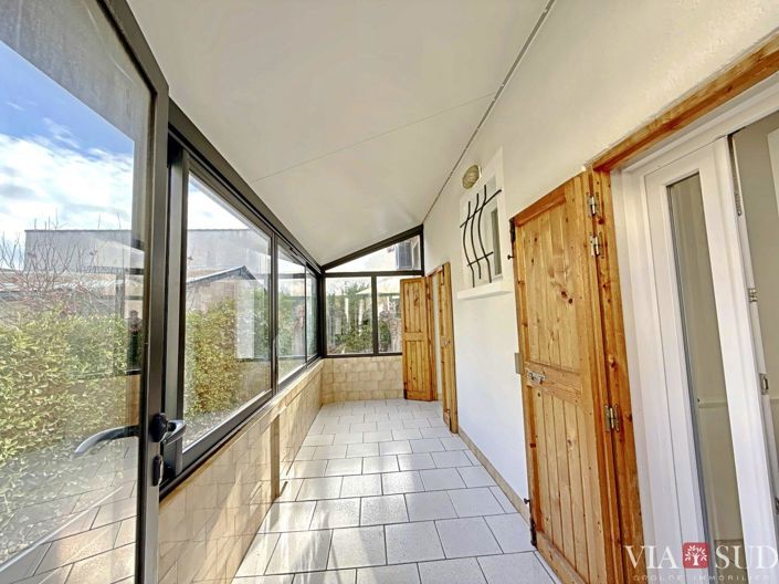 Image No.6-2 Bed House for sale