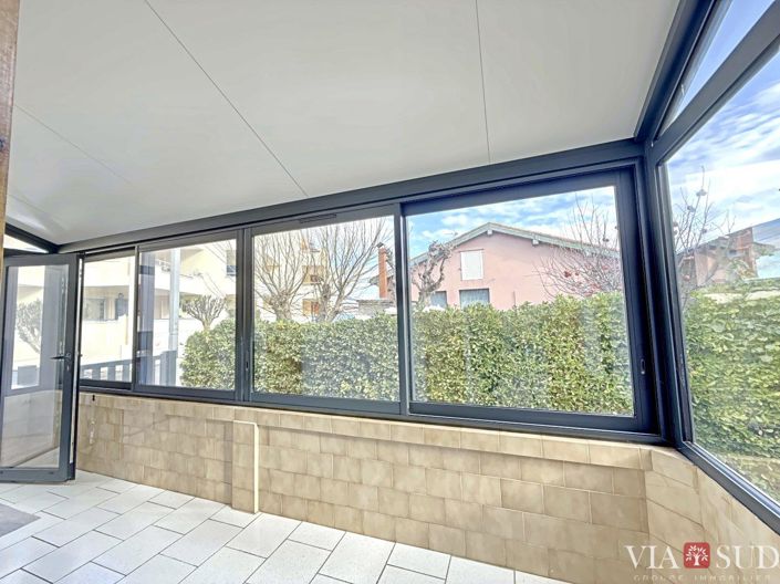 Image No.8-2 Bed House for sale