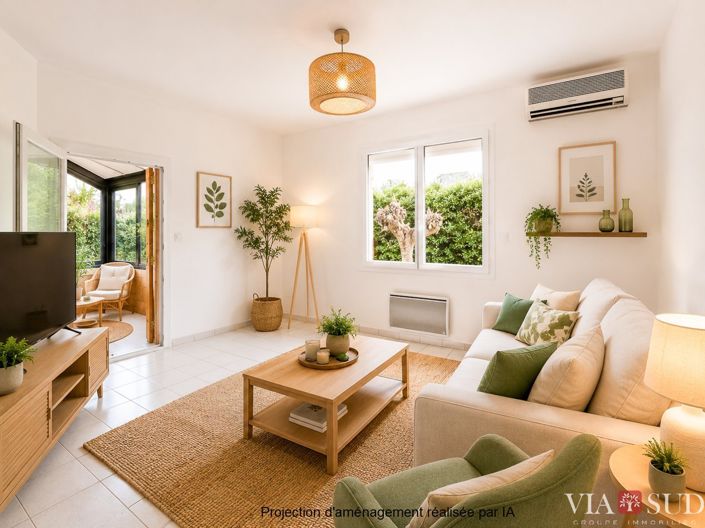 Image No.8-2 Bed House for sale