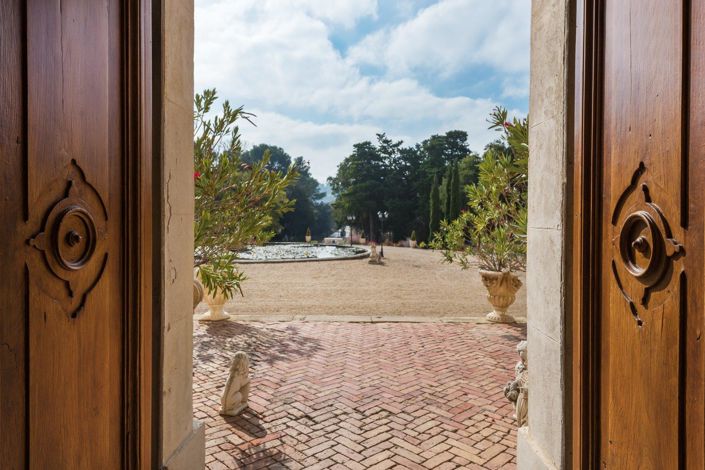 Image No.5-Propriété de 11 chambres à vendre à Bouches-du-Rhône