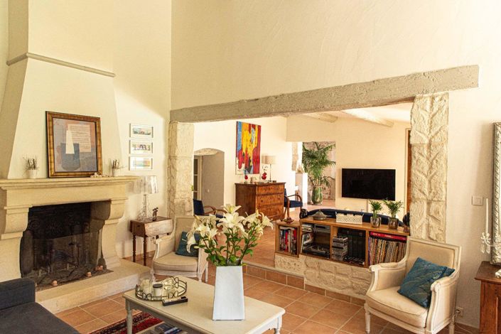 Image No.11-3 Bed House for sale