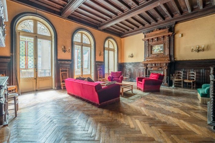 Image No.8-15 Bed House for sale