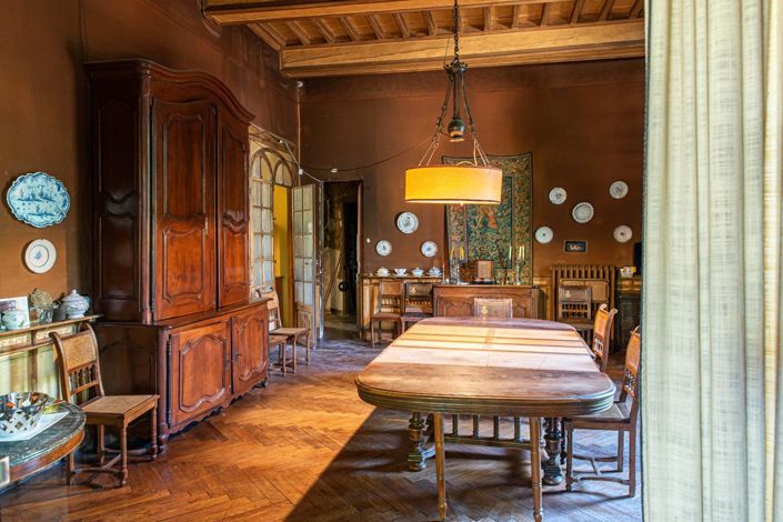 Image No.7-5 Bed House for sale