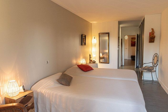 Image No.6-3 Bed Apartment for sale