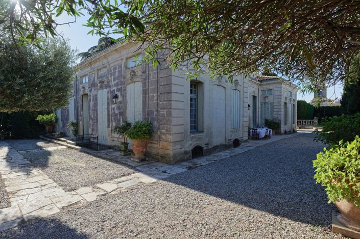 Image No.6-10 Bed House for sale