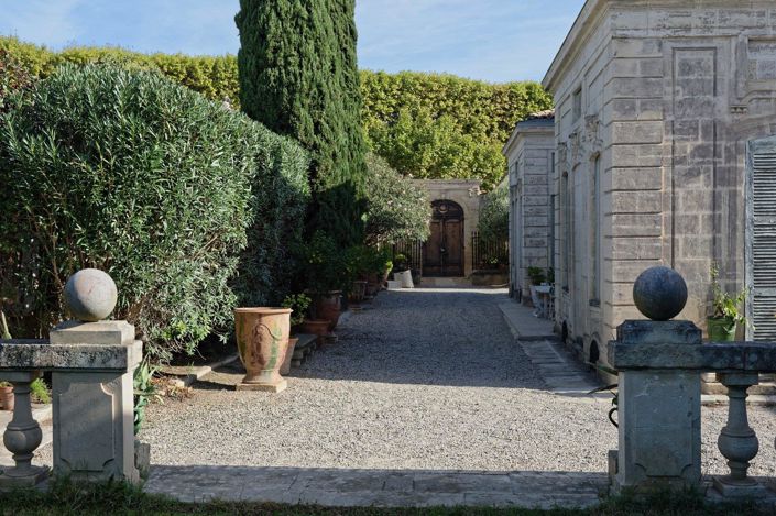 Image No.7-10 Bed House for sale