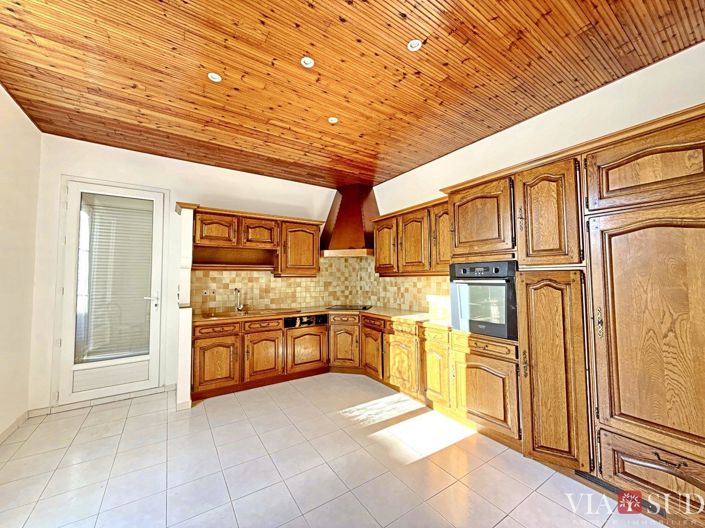 Image No.5-2 Bed House for sale