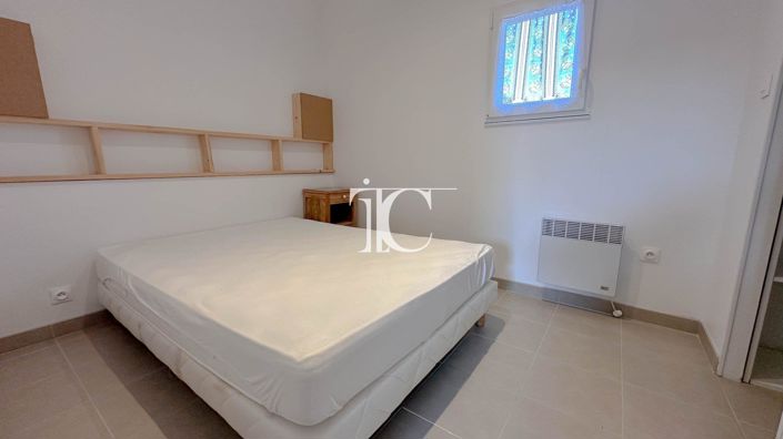 Image No.9-6 Bed House for sale