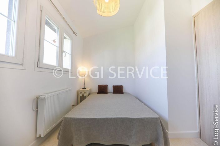 Image No.6-4 Bed House for sale