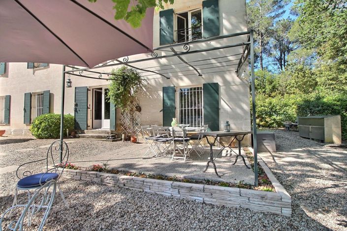 Image No.8-5 Bed House for sale