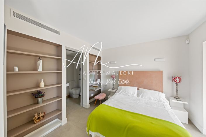 Image No.15-5 Bed House for sale