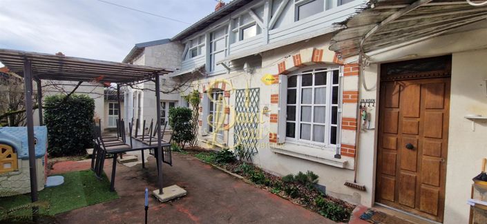 Image No.11-2 Bed House for sale