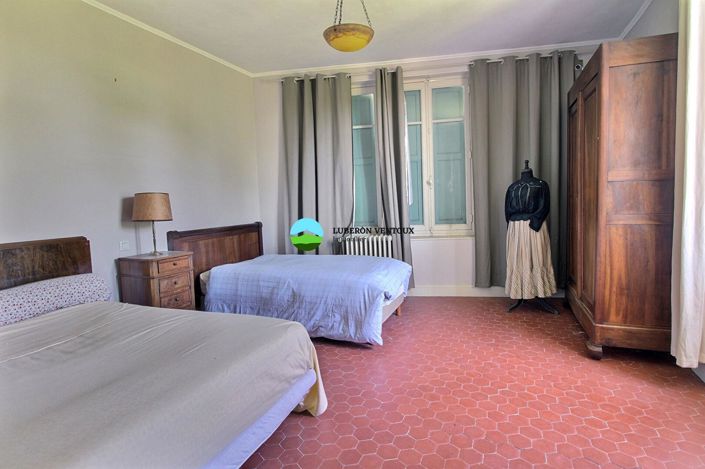 Image No.13-5 Bed House for sale