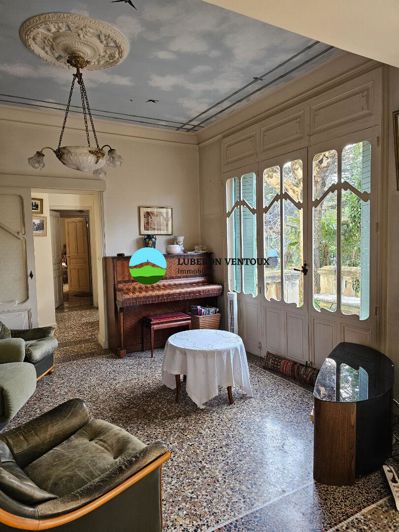 Image No.6-5 Bed House for sale