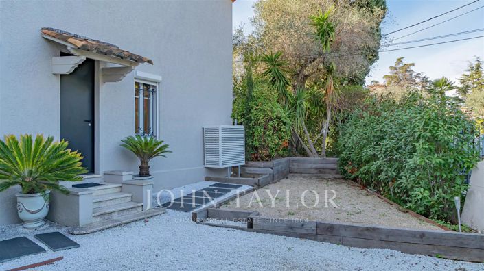 Image No.14-4 Bed House for sale