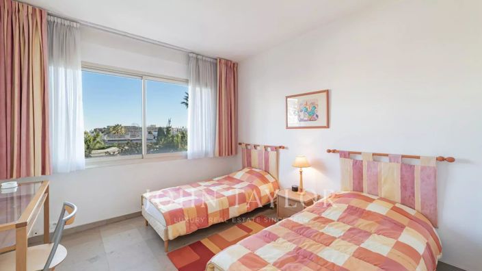 Image No.9-2 Bed Apartment for sale