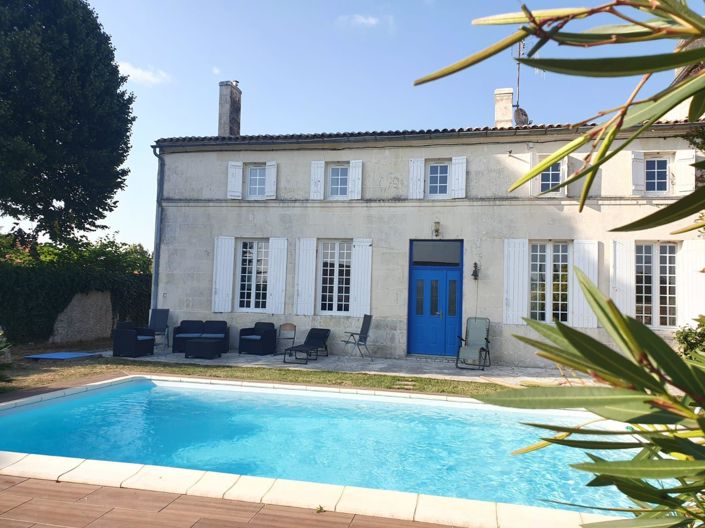 Charente-Maritime, House