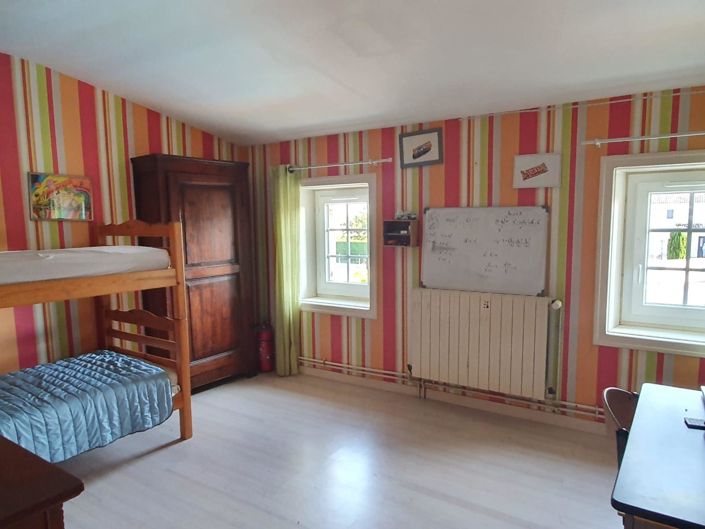 Image No.12-5 Bed House for sale